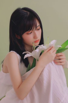 少女洛荷